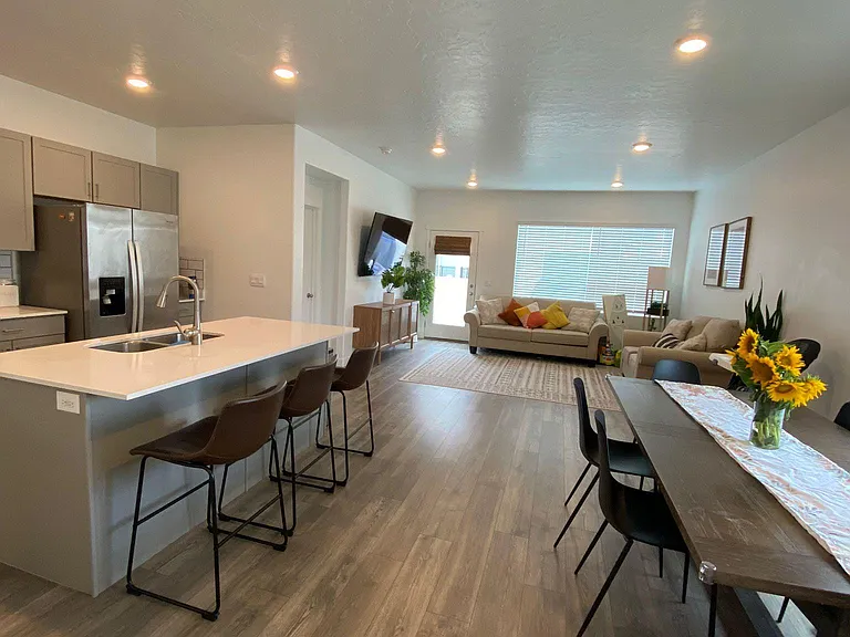 3826 W 620 N — Photo 7