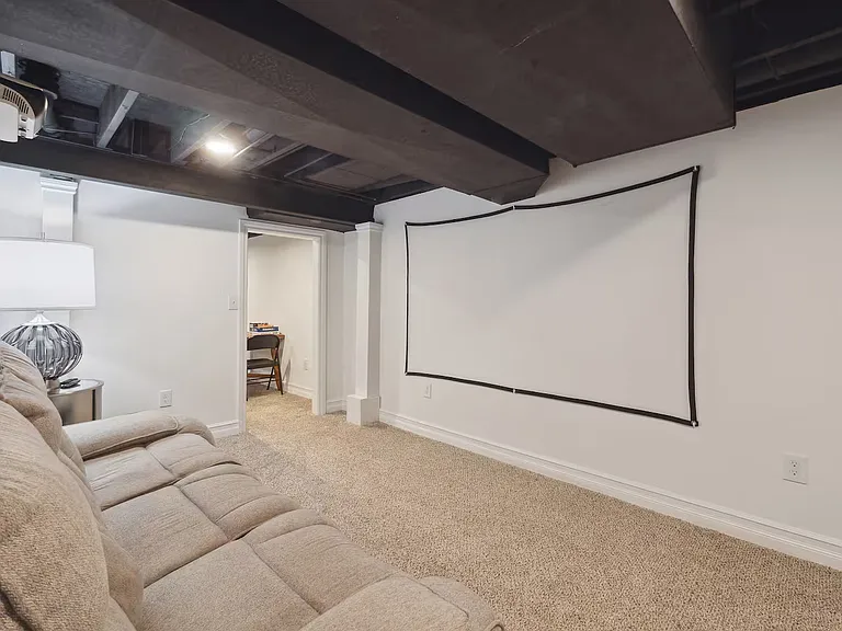 11179 Mandale Dr — Photo 29