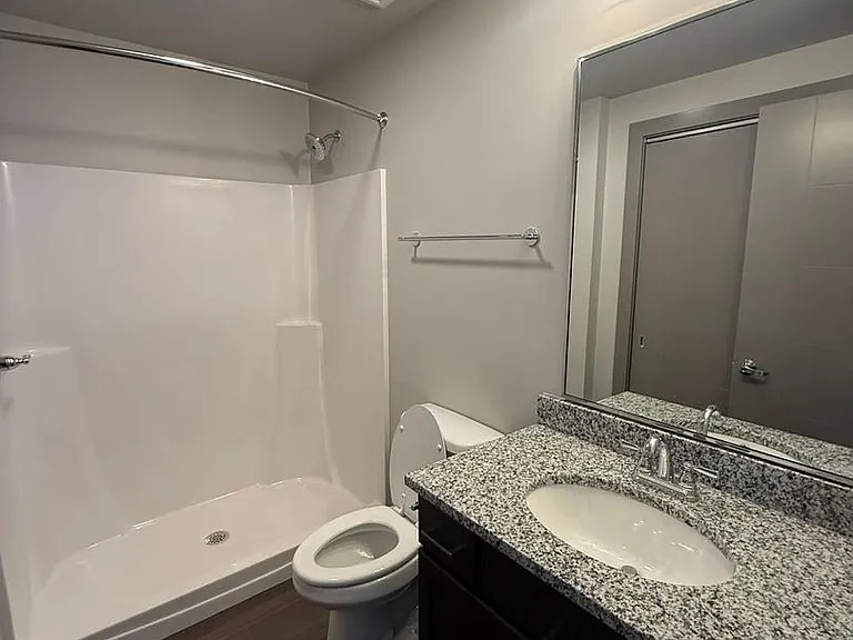 The Arnold Apartments — Photo 11