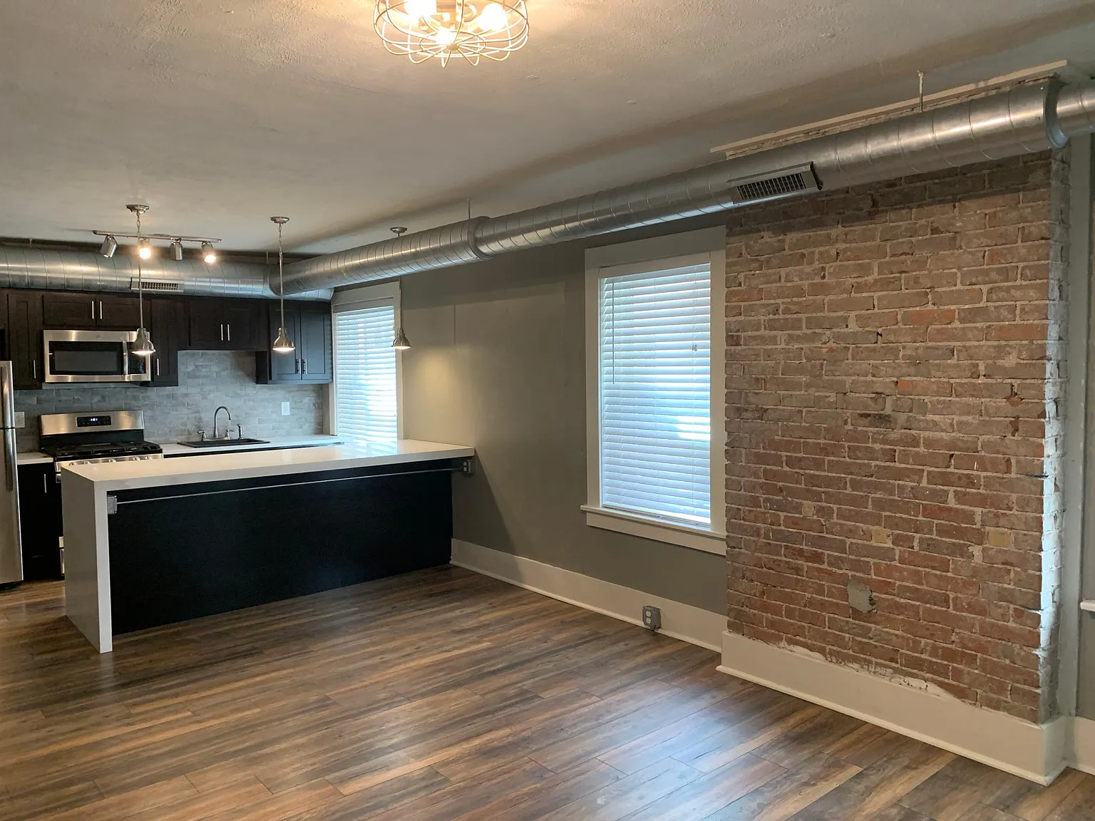 3 bed, $2,450 — Photo 3