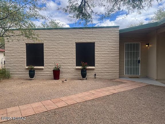 2nd image of 4809 W De La Canoa Dr