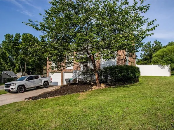4800 NW Downing St, Blue Springs, MO 64015