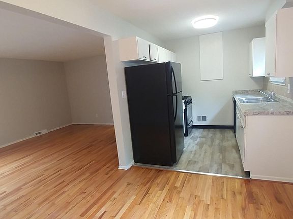 4th image of 3600 Wyoming St