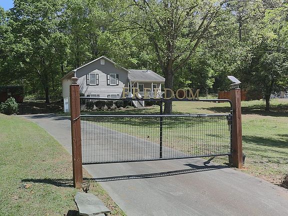 2nd image of 25 Mission Ridge Dr SW