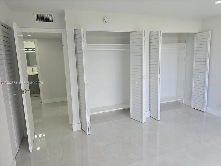 17021 N Bay Rd #601 — Photo 15