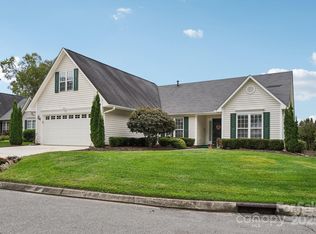 133 Stonehollow Rd, Fletcher, NC 28732