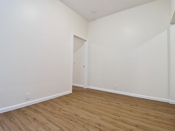 3rd image of 5655 61st St #1RIGHTY