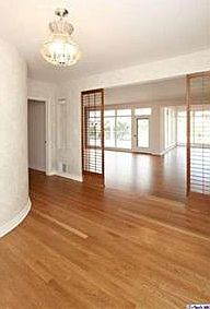 #4  Curved wall entry to step-down living room