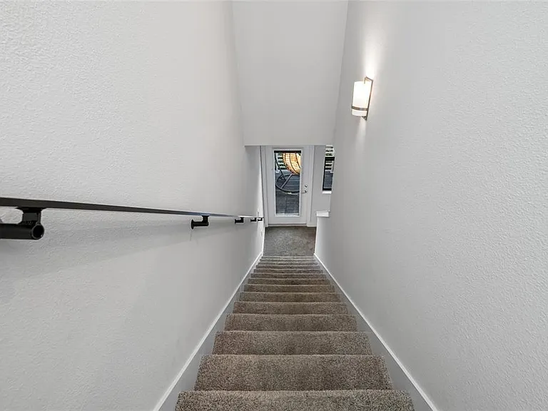 1171 25th Ln N — Photo 43