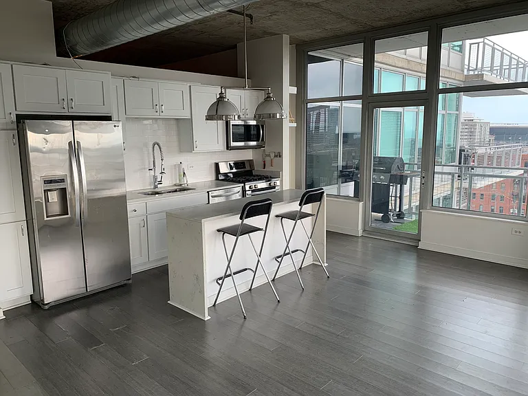 50 E 16th St #1209 — Photo 3