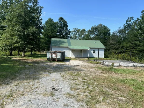 100 High Flats Rd, Monterey, TN 38574