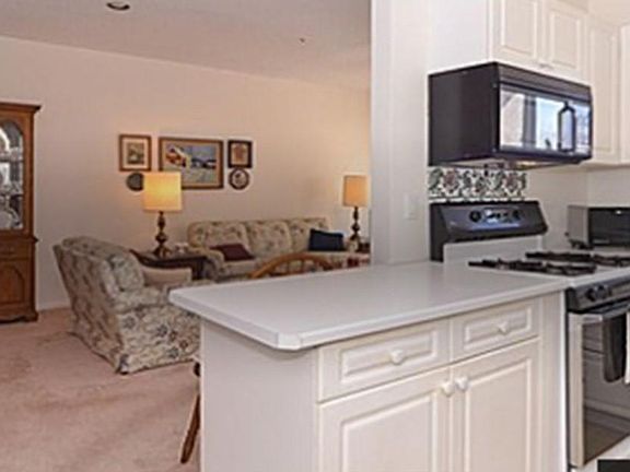 2nd image of 910 Burgundy Way #910