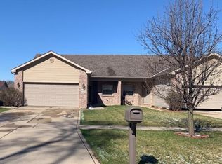 5608 Mississippi St, Hobart, IN 46342
