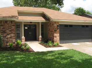 2856 N Remington Dr, Angleton, TX 77515