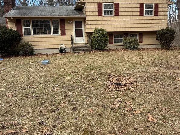 139 Winthrop Rd, Westbrook, CT 06498