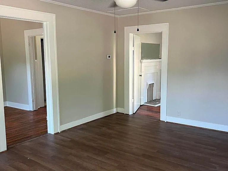 108 Church Ave SE — Photo 6