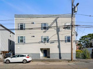 115 Salem St, Lowell, MA 01854