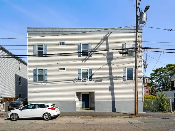 115 Salem St, Lowell, MA 01854