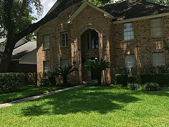 5th image of 2039 Lake Hills Dr