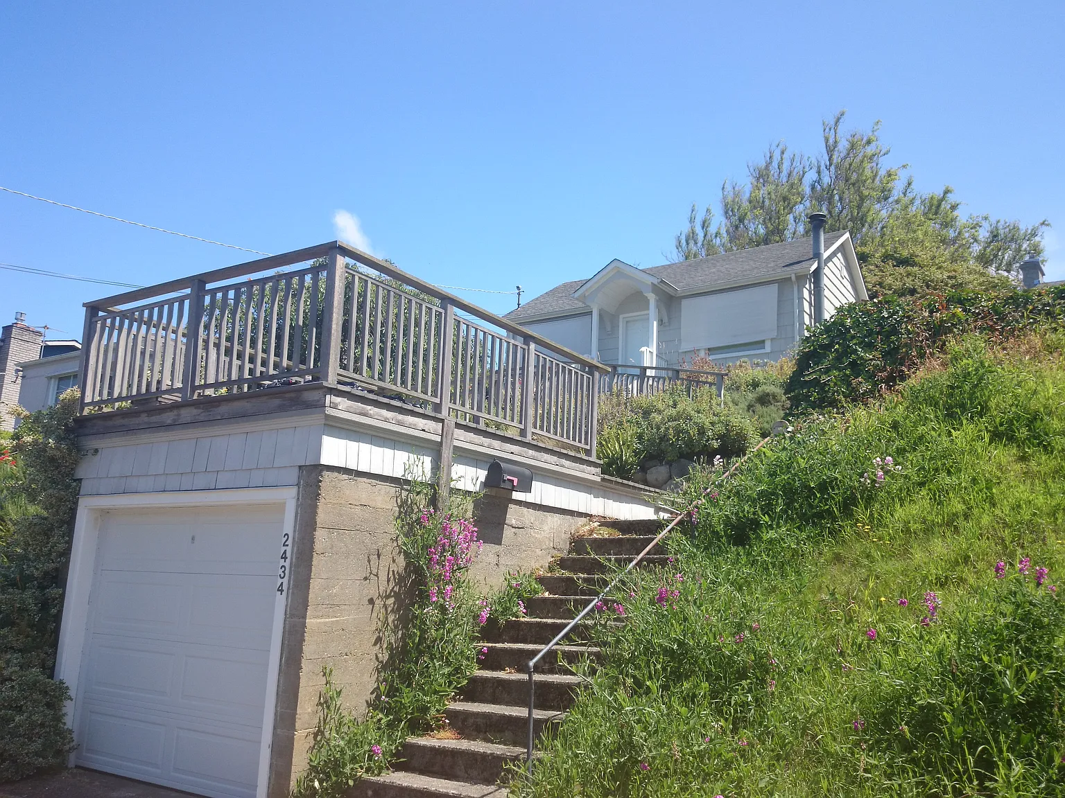 2434 29th Ave W photo 1