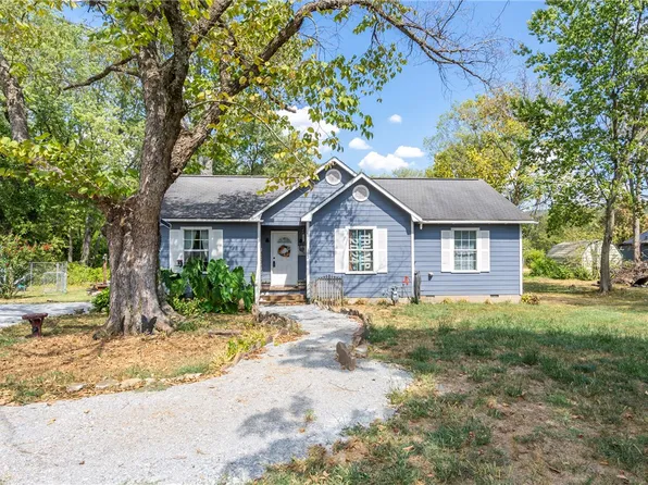 192 Maple Ave, West Fork, AR 72774