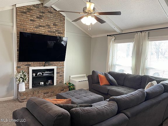 2nd image of 5470 Farnell Dr