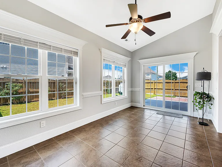 2400 Dovedale Ct #B — Photo 38