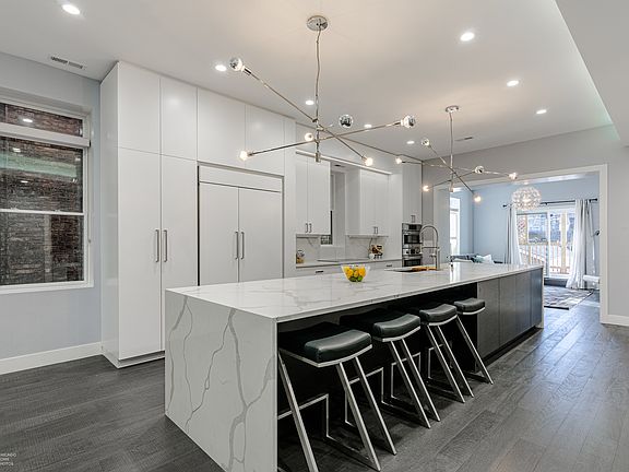 2nd image of 3712 N Fremont St #1