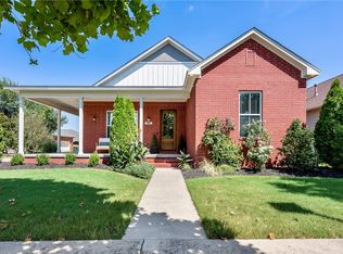 1880 N Best Friend Ln, Fayetteville, AR 72704