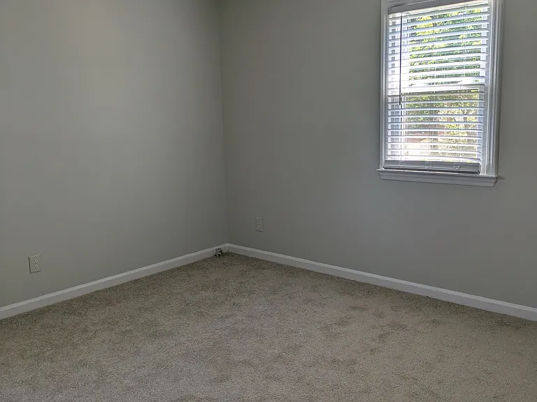 5304 King George Ct — Photo 17