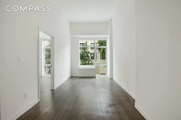 Rented by Compass | media 32