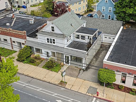 3rd image of 1205 Massachusetts Ave