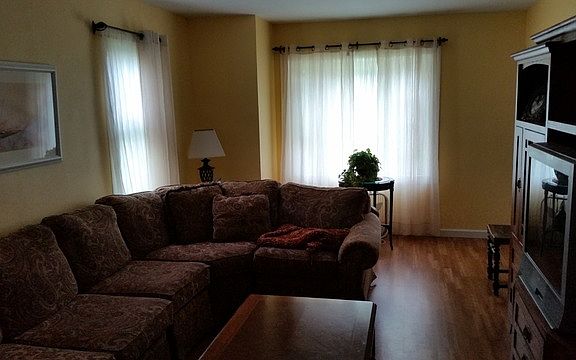 5th image of 322 N Brookshore Dr