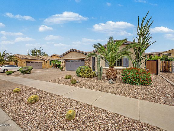 4th image of 14468 W DESERT FLOWER Drive