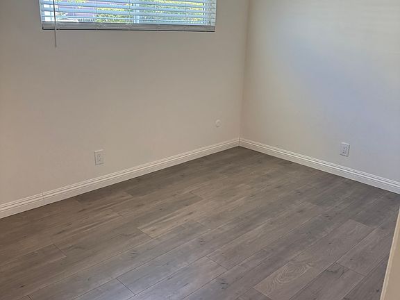 3rd image of 2848 Nina St #2
