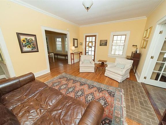 5th image of 715 S Crawford Ave