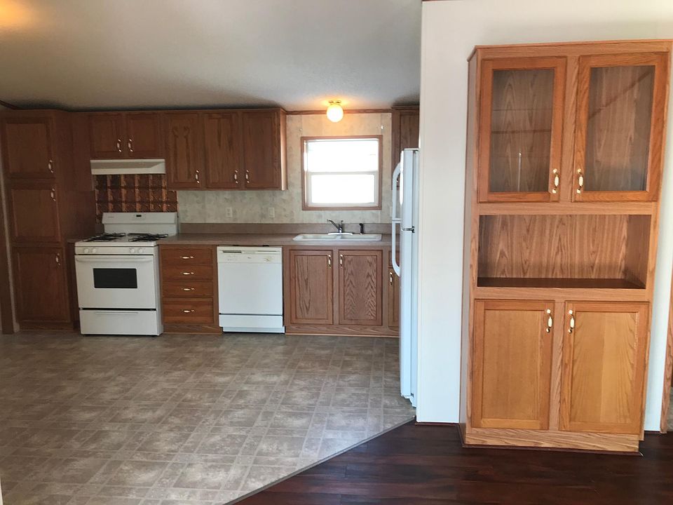 1st image of 1218 Galloway Cir