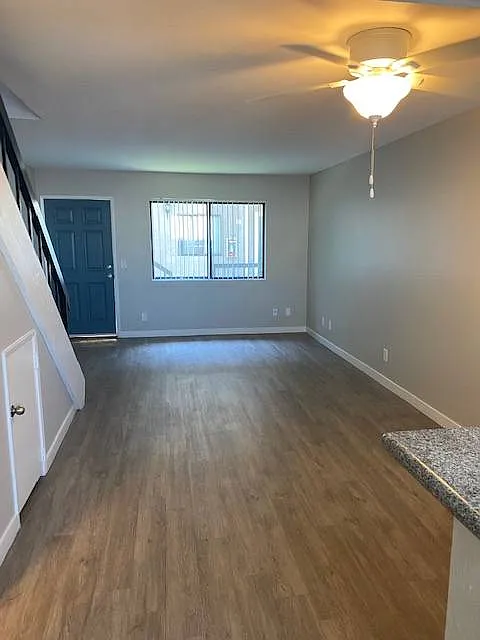 Larch Townhomes — Photo 2