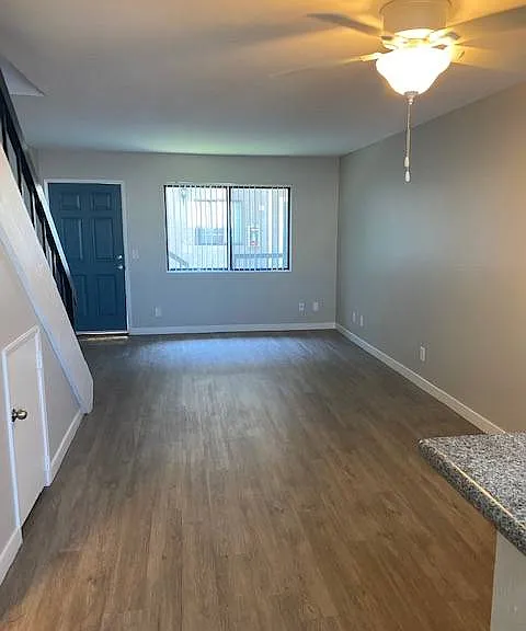 Larch Townhomes — Photo 2