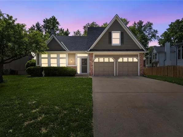 22437 W 64th St, Shawnee, KS 66226