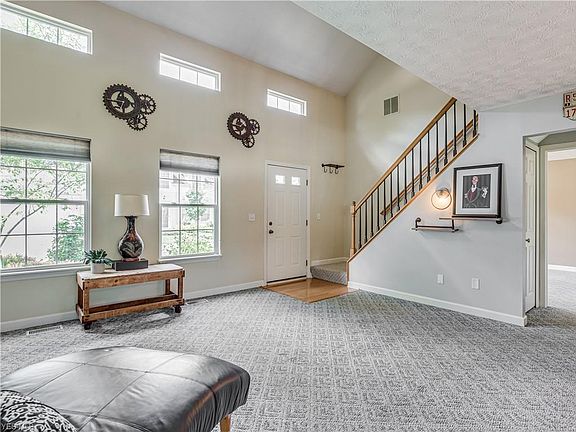 5th image of 1833 Hamden Ln