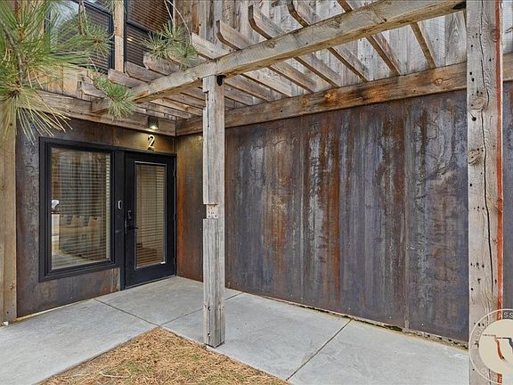 2nd image of 202 Hauser Ave S #2