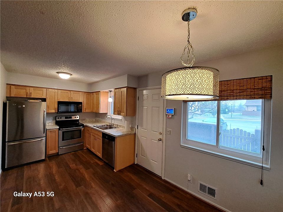 476 Surrey Hill Way, Rochester, NY 14623 Zillow