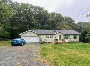 71 Pine Hill Rd, Mount Pocono, PA 18344