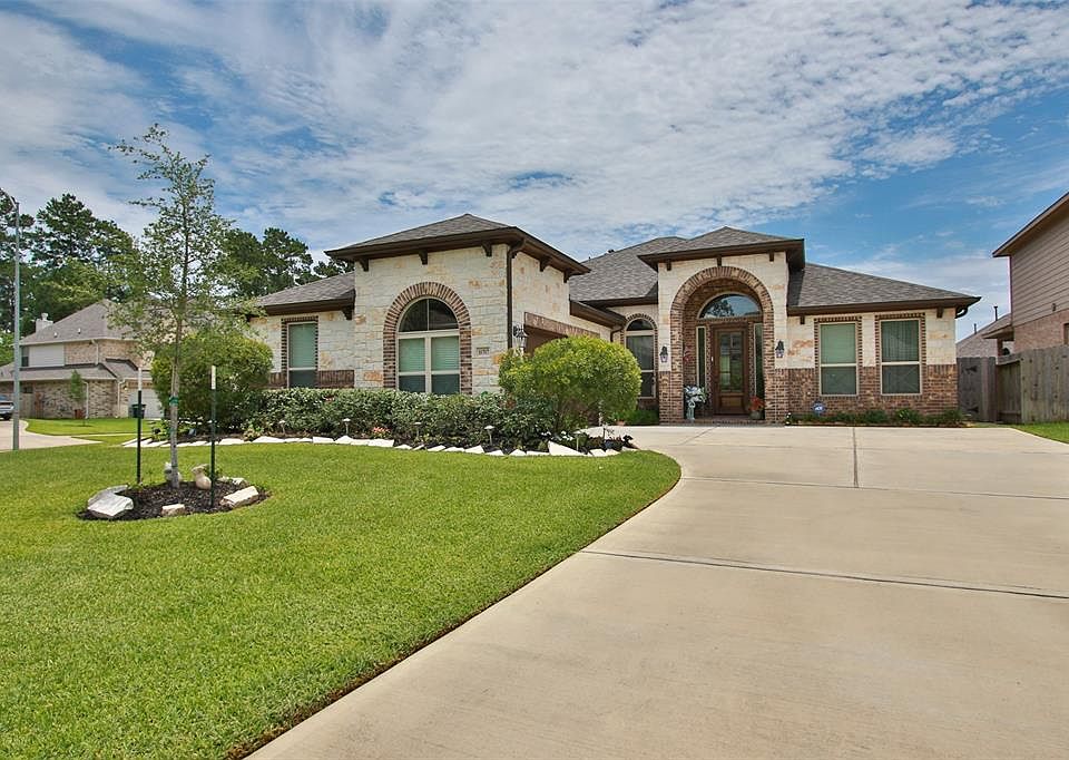 1st image of 10707 Sir Alex Dr