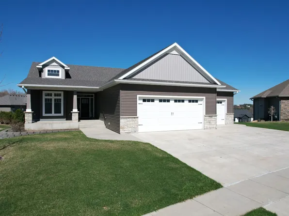 1504 Century Corner Ln NE, Rochester, MN 55906