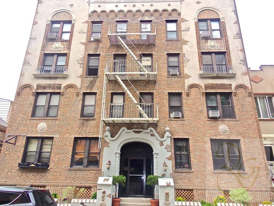 2nd image of 124 Parrott Pl APT B1