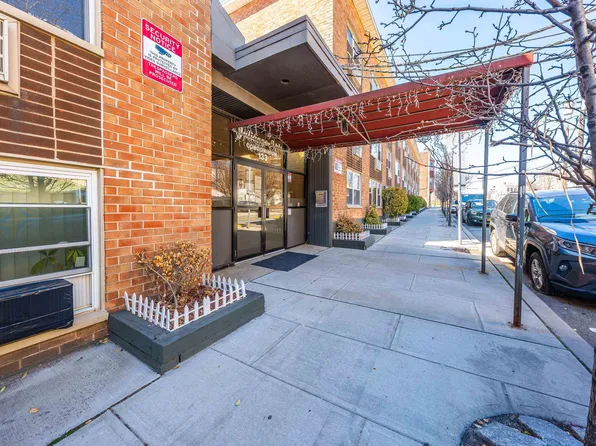 133 33rd Street image 1 of 30