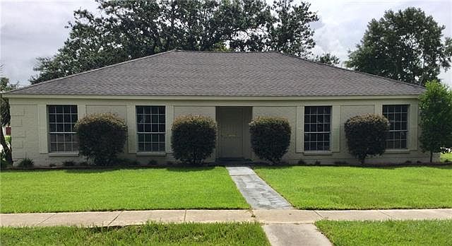 1st image of 3000 Hyman Pl