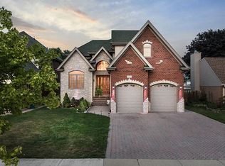 8141 New Castle Ave, Burbank, IL 60459